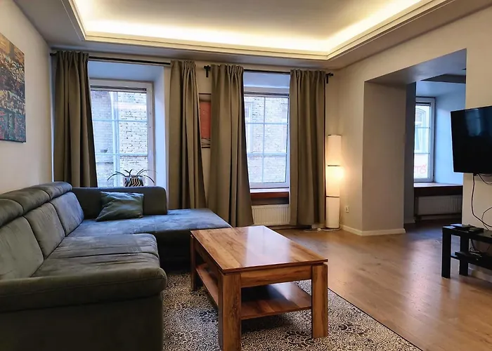 Baron\'S Old Town Apartment
